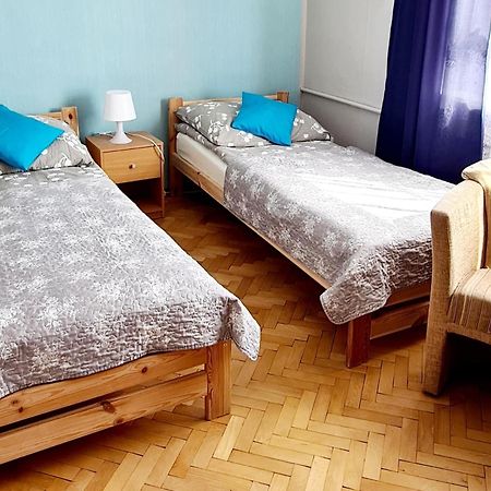 Moris 2 Pokoje Goscinne Леба Стая снимка
